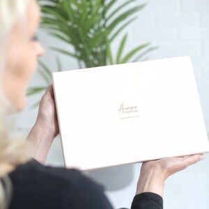 Personlig blommig halsduk, halsdukar för kvinnor, silverfolietryckt halsduk, present till henne, lätt halsduk, bröllopssjal, present till mamma bild 6