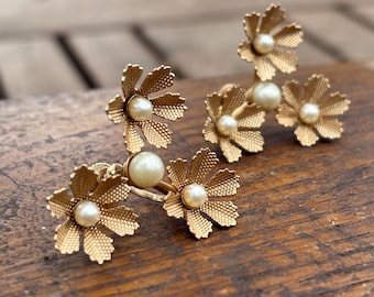 Vintage Gold-tone screw-back earrings