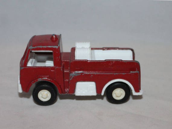 tootsietoy fire truck