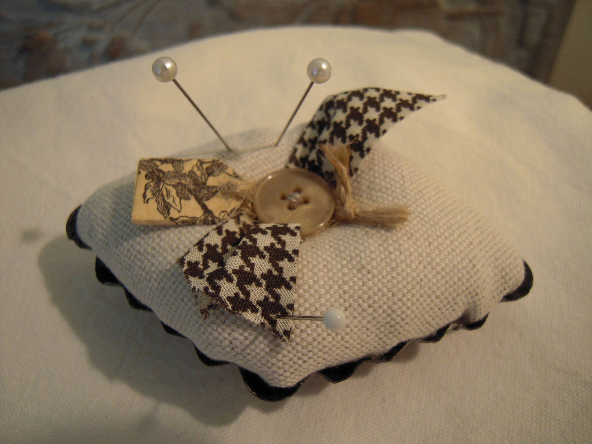 Pique Épingles, Moule à Gâteaux, Toile de Chanvre Ancienne Écrue, Shabby Chic