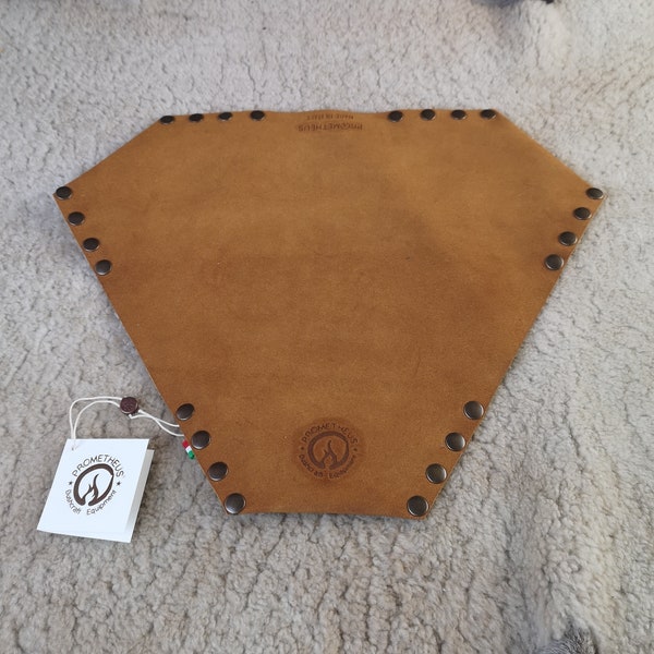 BUSHCRAFT CAMP STOOL Suede Leather