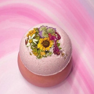 The Sonoran Collection creosote, prickly pear & wildflower bath bomb image 1