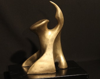 Bronze abstract sculpture, inspired by a vertebrae, lost wax process cast in Damascus, exhibited in Amman, Amsterdam, Penang and Reus.
