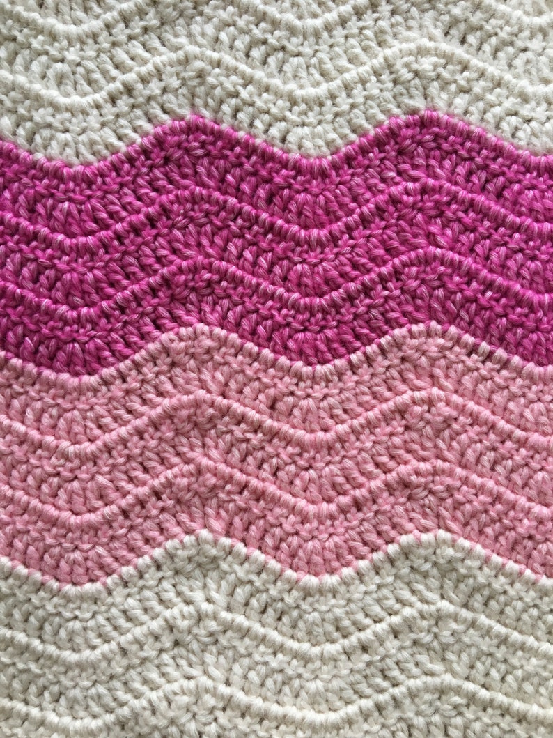 || Crochet Ombre Ripple Blanket. Pink Crochet Baby Blanket || Pink Chevron Baby Blanket || Pink Baby Blanket