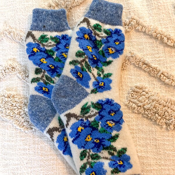 100% wool blue floral thick socks