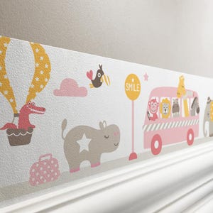 Bordo autoadesivo per camerette "Animals on Tour" rosa/beige/giallo 450 x 11,5 cm