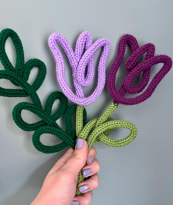 Knitted Wire Tulip, Tricotin Easter Flower, Spring Icord Wall Art