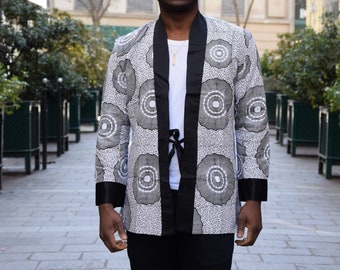 Mixed reversible kimono with wax pattern