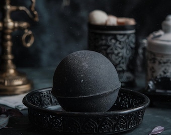 black bath bomb  / horror & macabre / gothic goth gift halloween scary movie vegan cleansing horror /