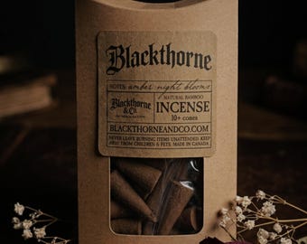 Conos de incienso de espino negro / flores nocturnas ámbar / más de 10 conos de bambú natural enrollados a mano / incienso ritual gótico vegano