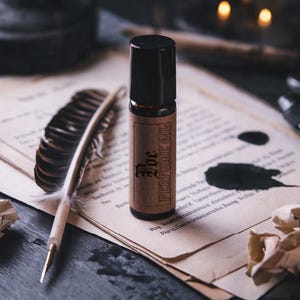 huile de parfum poe 10 ml / horreur et macabre / gothique goth spooky halloween witch effrayant étrange luxure sexy sensuel /