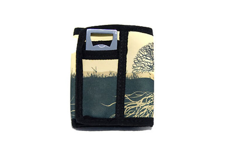 Roots Weekend Wallet Neoprene sleeve and wallet