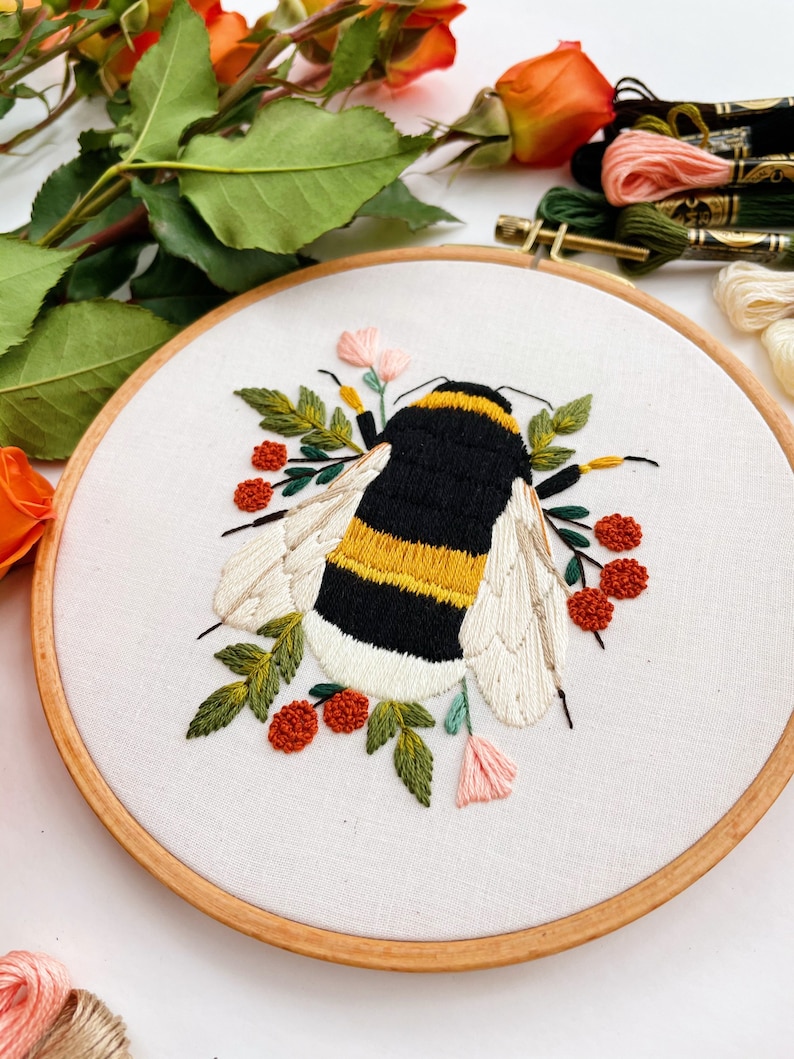 Bumble Bee Embroidery Pattern, Digital Download Embroidery, Spring Craft Embroidery, Summer Ideas, Bee Embroidery Designs, Hand Embroidery, image 6