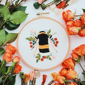 Bumble Bee Embroidery Pattern, Digital Download Embroidery, Spring Craft Embroidery, Summer Ideas, Bee Embroidery Designs, Hand Embroidery, image 2