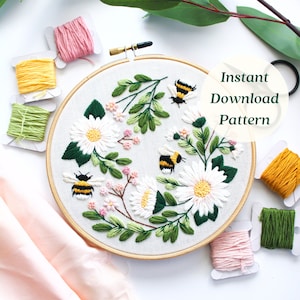 Daisies And Bees Embroidery Pattern, Digital Download, Floral Pattern, Botanical Embroidery, Printable Craft, Hand Embroidery, Maggie Jo