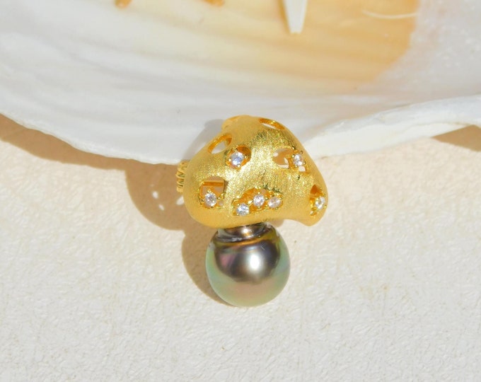 Little Mushroom Brooch/Pendant | Gold plated Silver | AAA +| Pistachio | Circled Tahitian Pearl | Sterling Silver | S925 | 10.2mm | Pin