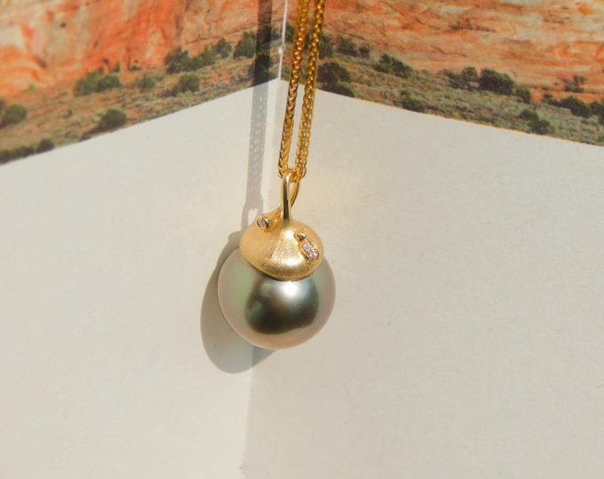 11.2mm Tahitian Pearl Pendant | Golden Pistachio | Solid 18K Gold Mushroom and Ladybug Bail | AAA | Saltwater Pearl Pendant | Black Pearl