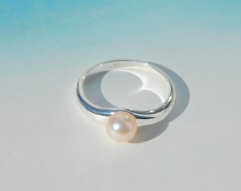 Pastel Cream Akoya Pearl Ring | Sterling Silver | AAA | 6mm | 7 US Size | Small Pearl Ring | Saltwater Pearl | Stacking | Layering Ring