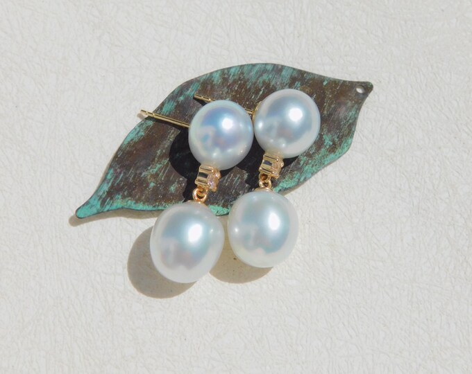 Double Pearl Drop Earrings | White South Sea Pearl Earrings | Solid 18kt Yellow Gold | Au750 | Australian Saltwater Pearls | Baroque | 11mm