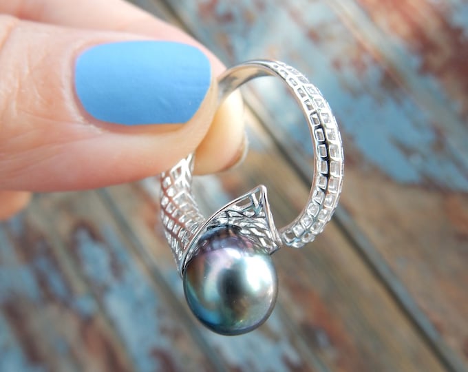 3D Sterling SilverRing with Tahitian Pearl | Open Ring | Pastel Peacock | Eggplant |  Calla lily | Ready to Ship