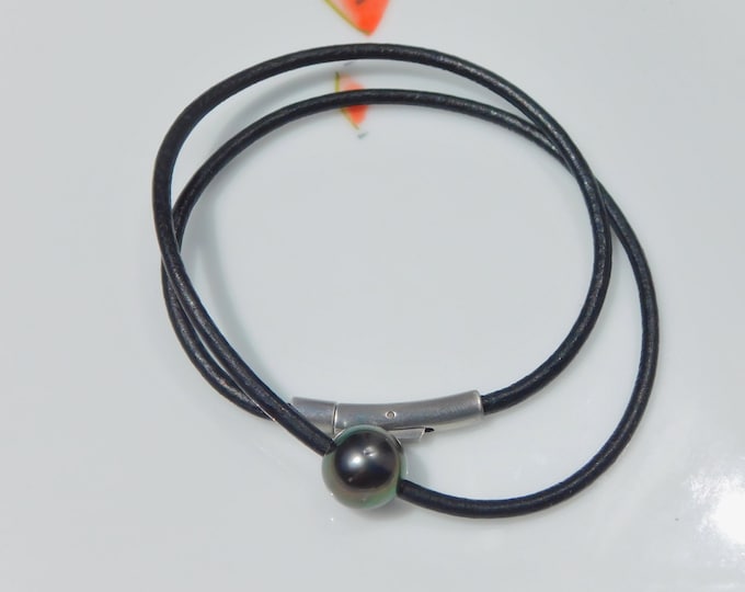 Leather and Tahitian Pearl Necklace | 12mm | Deep Green | Pearl and Leather Choker | Unisex | 17.25 inches | Black Pearl Leather Choker