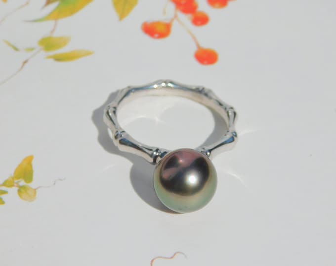 9.4mm Light Green with Cherry Tahitian Pearl Ring | AAA | White Gold plated Sterling | Round | Size 6.25 US | Saltwater Pearl | Bone Link