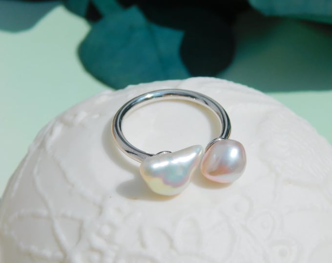 Floating Freshwater Keshi Pearl Ring | Open Ring | Adjustable | Baroque Pearl Ring | White Gold Plated Silver | Metallic White | Pink
