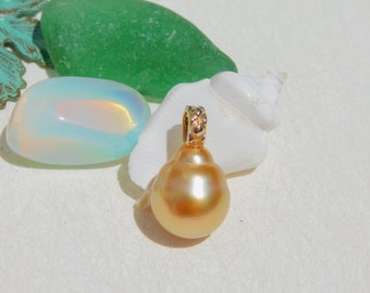 13.7mm Golden South Sea Pearl Pendant | Solid 18kt Yellow Gold Bail (No Chain) | Deep Tone Golden | Single Pearl Pendant | AAA | Gold Pearl
