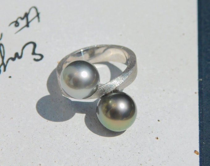 Mobius Ring | Double Tahitian Pearl Silver Ring | White Gold over Silver | AAA | Light Silver Green & Olive Green | South Sea Pearl Ring