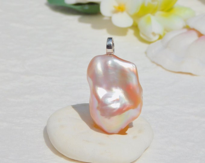 Pink Blush Baroque Pearl Pendant | Metallic | Rare Color | 19mm *28mm | Solid 18K White Gold Bail ( No Chain) | Freshwater Pearl | Fireball