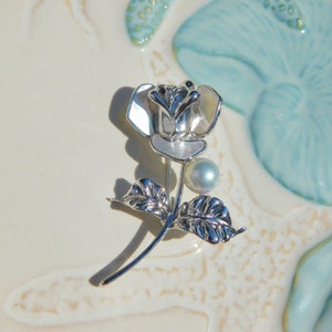 Sterling Silver Rose Brooch with Pastel Blue Akoya Pearl | Mother Of Pearl | AAA | 7.8mm | Pearl Pin | Flower Brooch | Japanese Pearl