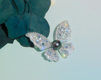 Rhinestone Silver Butterfly | Tahitian Pearl Pendant/Brooch | Vivid Green | AAA |  Sterling Silver | 9.7mm | S925 | Cluster Pin | Brooch