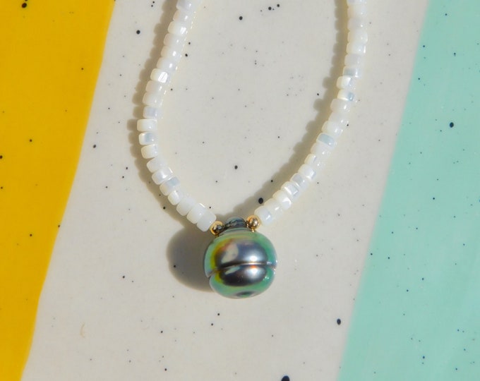 Mother Of Pearl with Circled Tahitian Pearl Necklace | 12mm | Solid 18kt/14kt Yellow Gold | Saltwater Pearl | AAA | Gemstone and Pearl