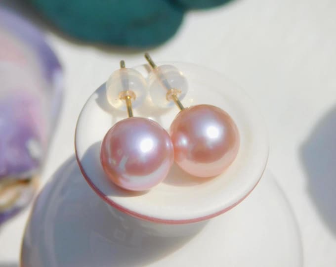 9.4mm Freshwater Pearl Studs | Mismatched Soft Lavender | Mauve Pink | Solid 18K Gold | AAA | Round | Pearl Gold Studs | Pink Pearls
