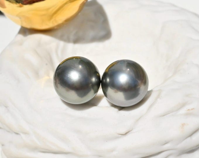 11.1mm Tahitian Pearl Studs: Deep Gray-green, AAA, Solid 18K Gold