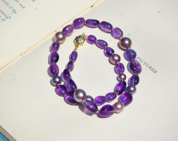 Smooth Amethyst and Freshwater Pearl Necklace | 17.75'' | AAA | Shades of Purple | Solid 18K Gold | Gemstone and Pearls | Crystal | Purple