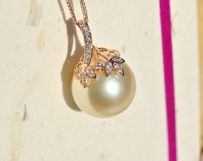 15.1mm Light Golden South Sea Pendant: Solid 18K Rose Gold, AAA, Saltwater Pearl