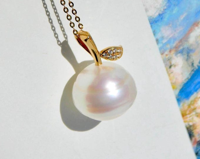Cute Apple | White South Sea Pearl Pendant | 14.3mm | Solid 18kt Gold | AAA | Pearl Pendant | Saltwater Pearl | Fruit | Australian Pearl