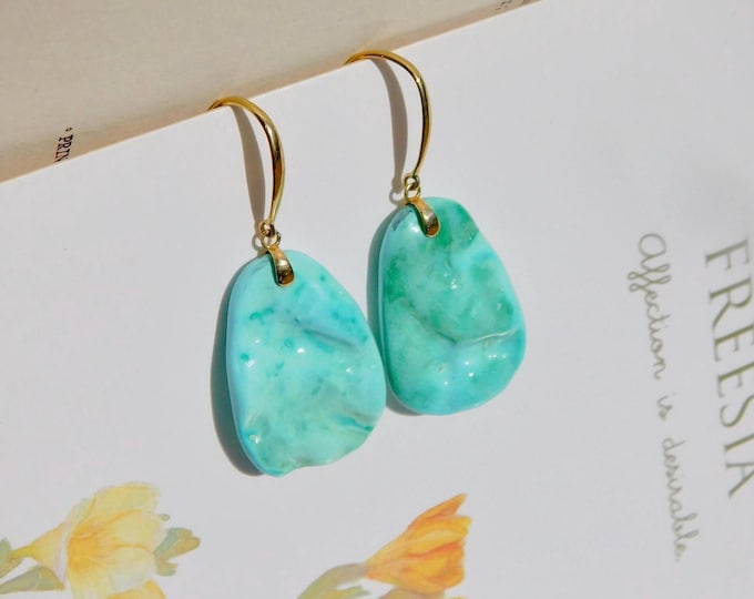 Raw Turquoise Stone Earrings | Rough Gemstone | Solid 18kt Yellow Gold |  15mm * 21mm | Blue Green Gemstone | Au750 | Drop Earrings | Hubei