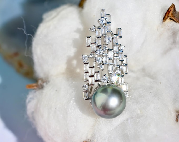 Sterling Silver Cluster Tahitian Pearl Brooch: 11.1mm Gray Green, AAA, Black Pearl Pin/Pendant