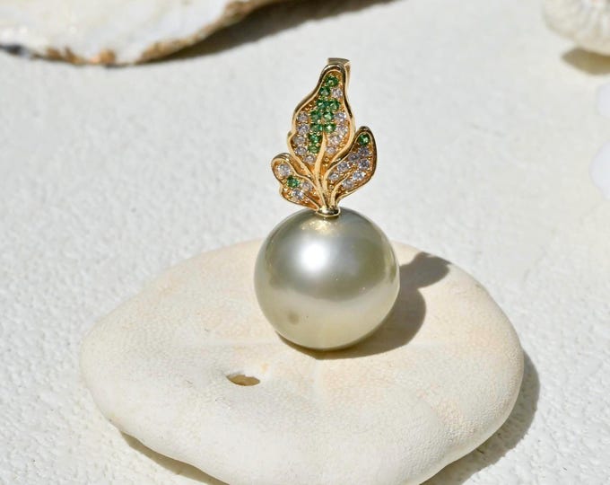 13.1mm Tahitian Pearl Pendant: Pastel Pistachio, Solid 14K Gold Leaf Bail, AAA