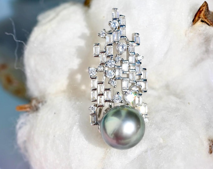 Sterling Silver Cluster Tahitian Pearl Brooch: 11.1mm Gray Green, AAA, Black Pearl Pin/Pendant