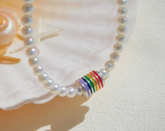 Freshwater Pearl Necklace with Rainbow Pendant: Solid 18k White Gold Clasp, AAA