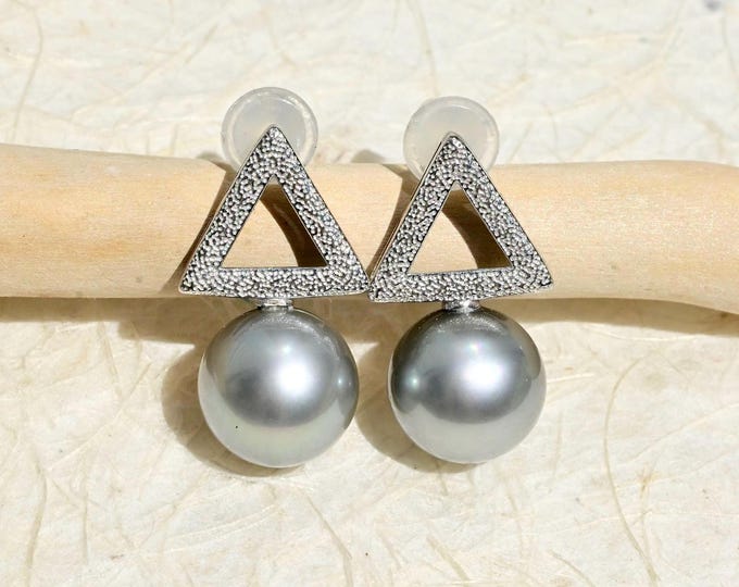 10.1mm Tahitian Pearl Earrings: Geometric Triangle, White Gold plated Sterling Silver, Gray