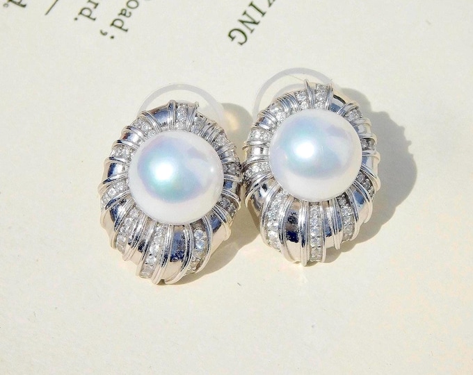 White Gold Plated Sterling Silver Pearl Earrings: Seashell Design