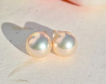 11mm Round Freshwater Pearl Studs: Solid 18K Gold, Light Golden Blush Color, AAA+