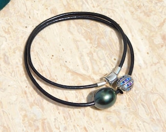 Leather & Tahitian Pearl Necklace: Sterling Silver Bead, Oval, AA+, 13.4mm