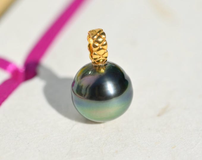 Deep Peacock Tahitian Pearl Pendant: Solid 18K Gold Bail, AAA, Top Color & Luster, Black Pearl Pendant, 11mm