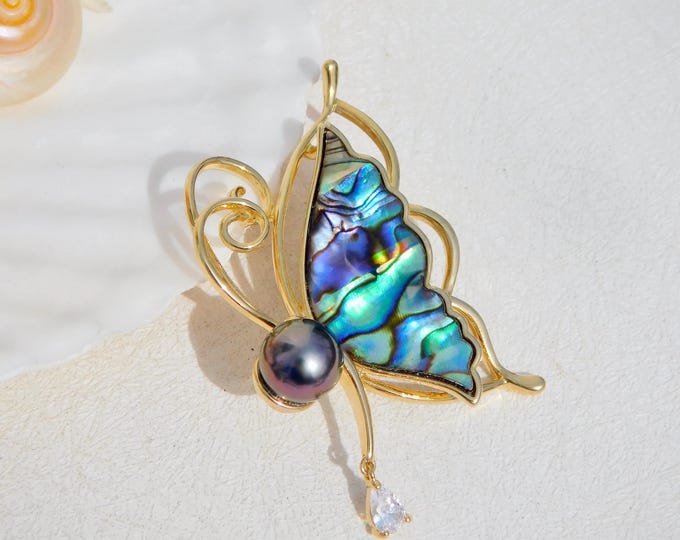 Abalone Shell Butterfly Brooch | Tahitian Pearl | 9.3mm | Black Mother-of-Pearl | Gold Plated Alloy | AAA | Butterfly Pin | Saltwater Pearl