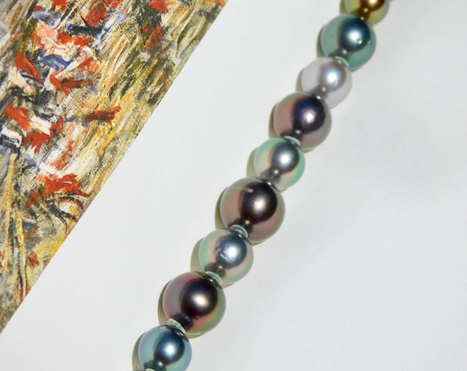 Tahitian Pearl Bracelet: Iridescent Black Pearls, For 6.5 Inch Wrist, Solid 9K Gold Clasp